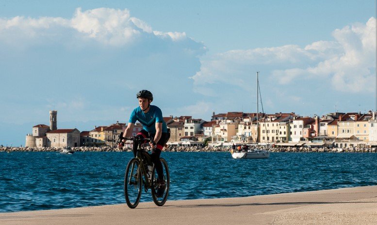 Scenic Cycling Routes Along Cyprus’ Coastline